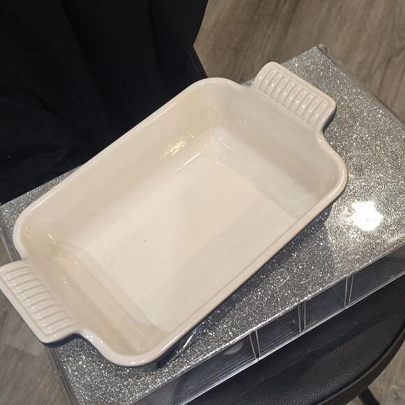 Le Creuset Heritage 19cm Rectangular Baking Dish- Agave - Picture 4 of 7